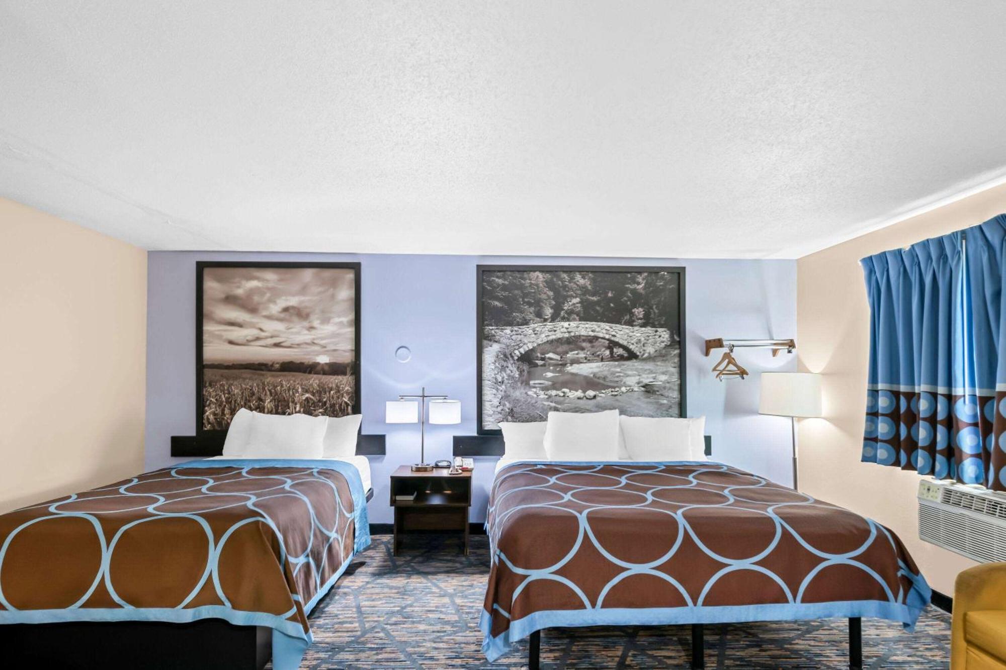 Super 8 By Wyndham Council Bluffs Ia Omaha Ne Area Motel Ngoại thất bức ảnh