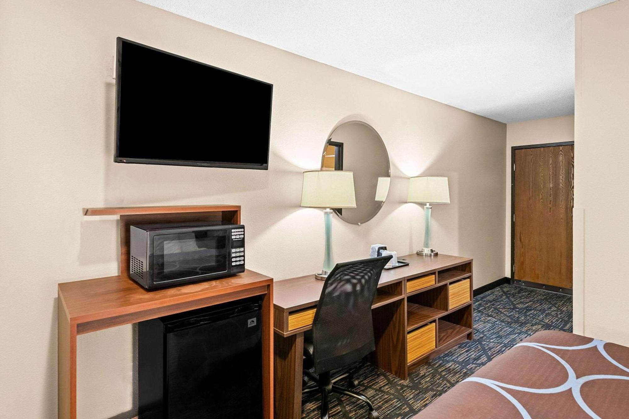 Super 8 By Wyndham Council Bluffs Ia Omaha Ne Area Motel Ngoại thất bức ảnh