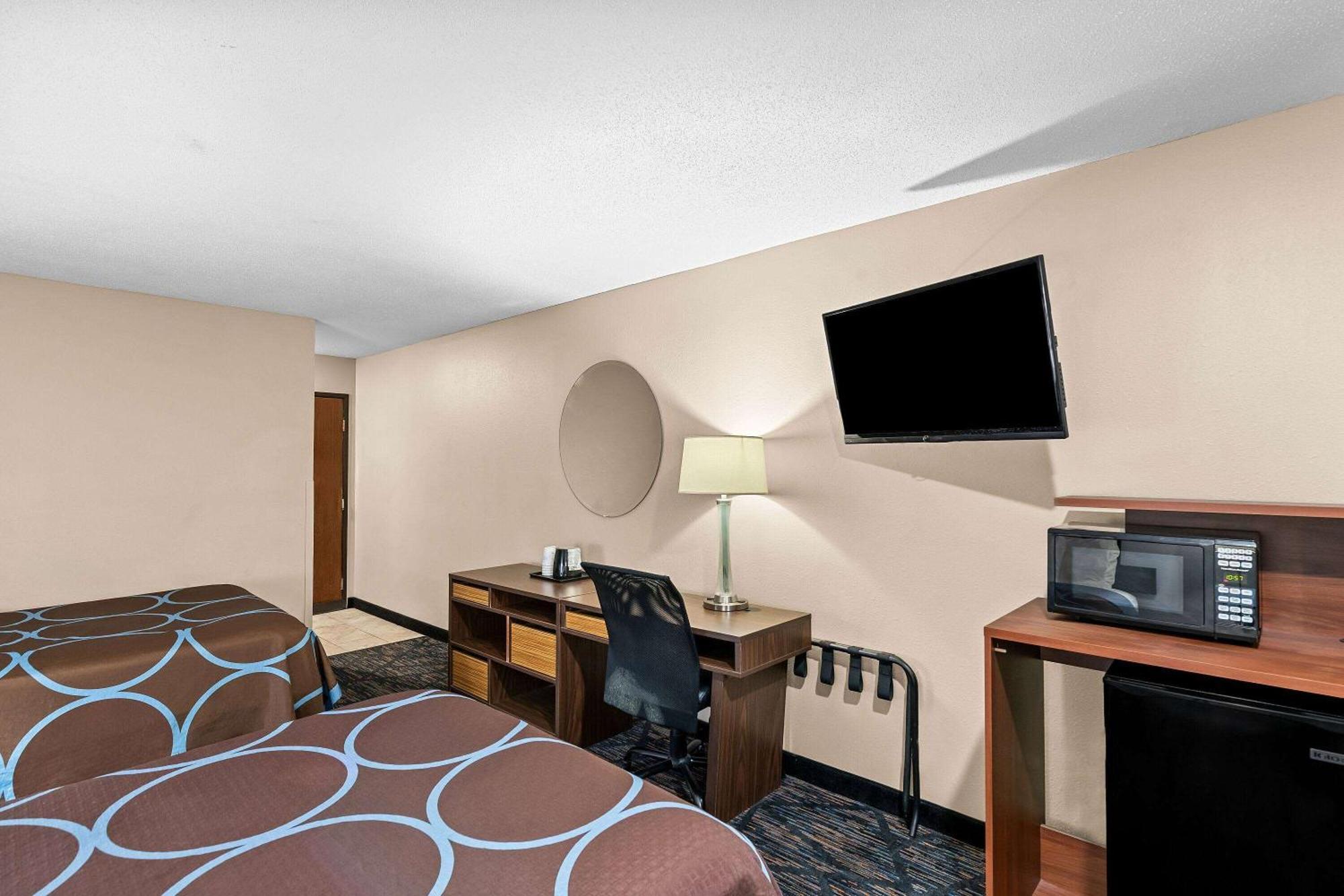 Super 8 By Wyndham Council Bluffs Ia Omaha Ne Area Motel Ngoại thất bức ảnh