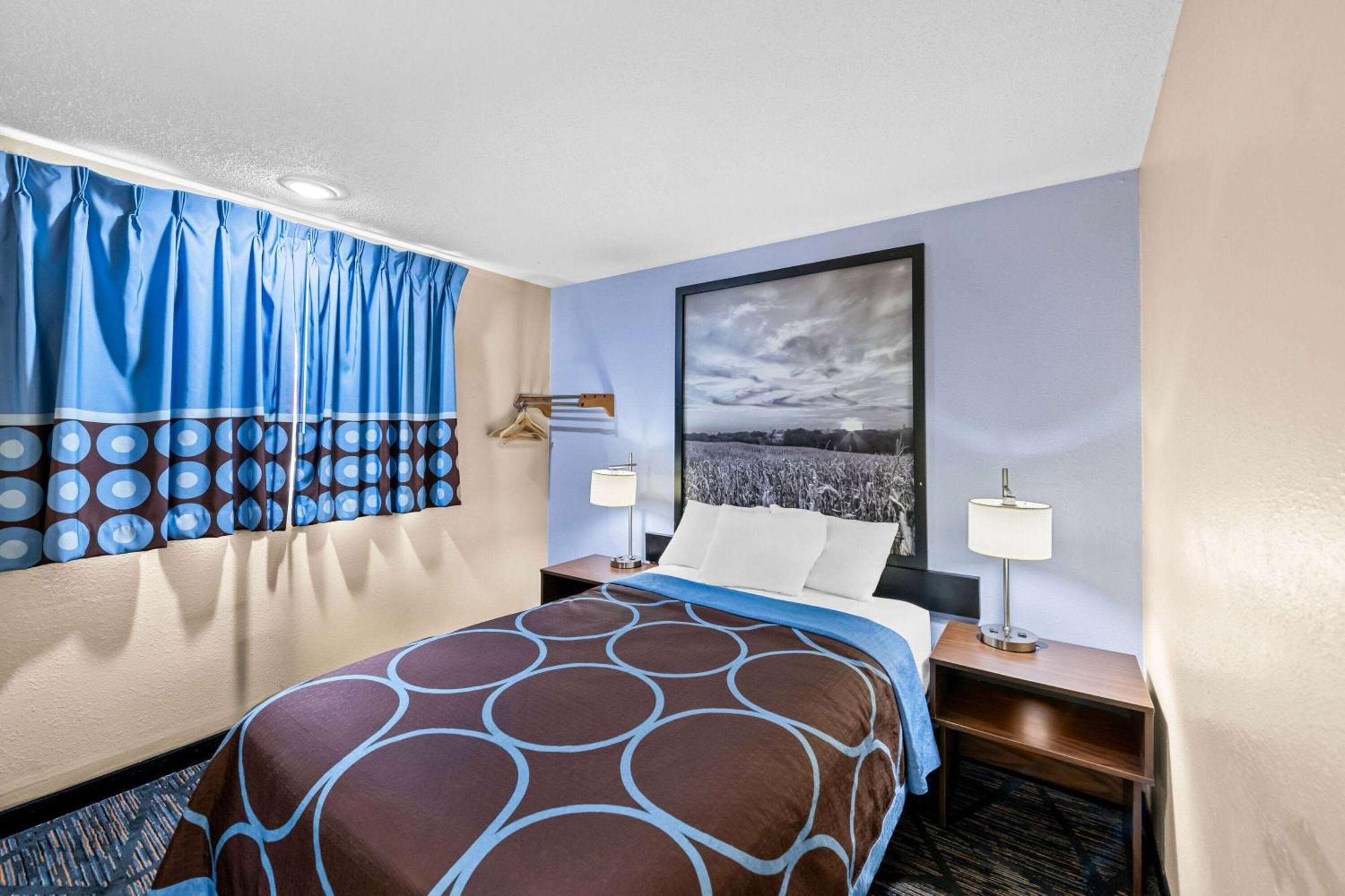 Super 8 By Wyndham Council Bluffs Ia Omaha Ne Area Motel Ngoại thất bức ảnh